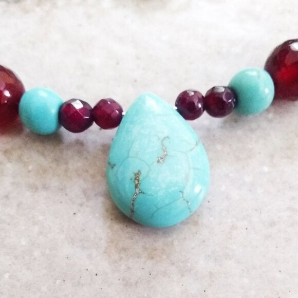 Turquoise Howlite & Cranberry Agate - Bar Necklace - Perfect 4 Spring + Summer - Picture 7 of 8